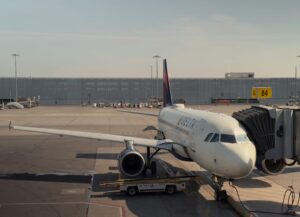 delta pilot charegd with child sexual abuse